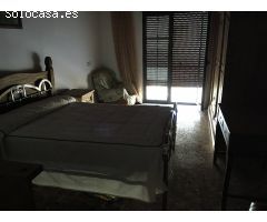 VENTA DE CASA UNIFAMILIAR COMPUESTA POR 5 DORMITORIOS, 2 BAÑOS, GARAJE, TRASTERO Y TERRAZA EN SALAR.