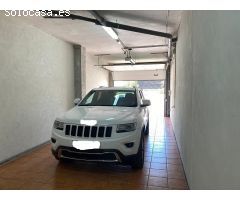 VENTA DE LOCAL COMERCIAL EN HUETOR TAJAR UBICADA EN BUENA ZONA COMERCIAL !!!!