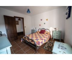 ESPECTACULAR CORTIJO RURAL CON AMPLIAS SUPERFICIES, PISCINA, PISTA DE PADEL Y SALA DE GIMNASIO !!!!