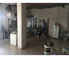 LOCAL COMERCIAL EN HUÉTOR TÁJAR ZONA DE LA REDONDA SUR TOTALMENTE TERMINADO Y TODO EXTERIOR !!!