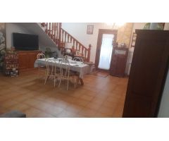 PRECIOSA CASA UNIFAMILIAR SITUADA EN TOCON CON AMPLIAS SUPERFICIES Y AMPLIO PATIO CON JACUZZI !!!