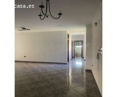 ESPECTACULAR PISO SITUADO EN PLENO CENTRO DEL PUEBLO CON AMPLIAS ESTANCIA Y MUY LUMINOSO !!!