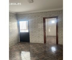 ESPECTACULAR PISO SITUADO EN PLENO CENTRO DEL PUEBLO CON AMPLIAS ESTANCIA Y MUY LUMINOSO !!!