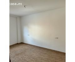 OCASIÓN DE CASA DE PUEBLO CON AMPLIAS ESTANCIAS Y MUCHAS POSIBILIDADES !!!