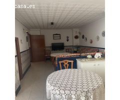 MAGNÍFICA VIVIENDA UNIFAMILIAR SITUADA EN EL CENTRO DEL PUEBLO CON AMPLIAS SUPERFICIES  !!!