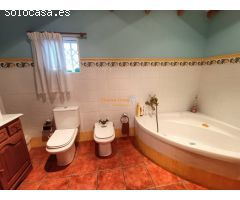 Chalet con piscina en Jubalcoi, Elche