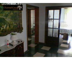 SE VENDE CHALET ZONA CARRUS