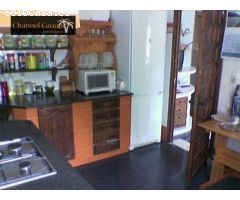 SE VENDE CHALET ZONA CARRUS