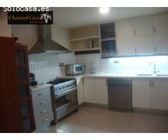 SE VENDE ESTUPENDO DUPLEX EN EL RAVAL DE 200 M2, CON ACABADOS DE LUJO