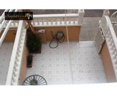 SE VENDE O ALQUILA BUNGALOW