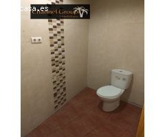 SE VENDE LOCAL COMERCIAL MUY CENTRICO