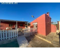 SE VENDE CASA DE CAMPO, ZONA LA CANALOSA !!!!