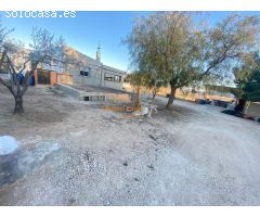 SE VENDE CASA DE CAMPO, ZONA LA CANALOSA !!!!