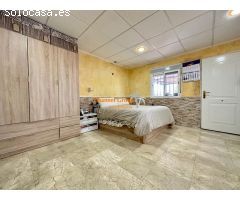 SE VENDE TERRENO DE 14900 M2, CON LUZ Y AGUA, ZONA NOVELDA !!!