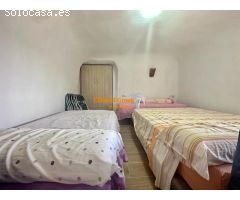 SE VENDE CASA CUEVA, ZONA LA ROMANA