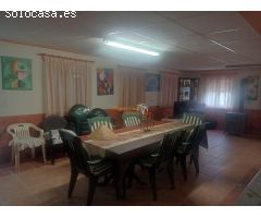 Oportunidad Única! Venta de Parcela con Casa, Zona Ajardinada y Olivar en Producción