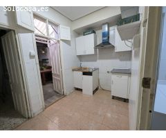 se vende planta baja zona raval