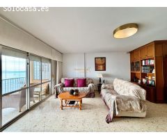 Gran oportunidad en la costa: amplio apartamento primera línea con vistas al mar