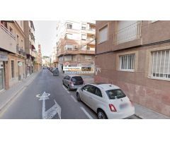 EN VENTA LOCAL EN CAROLINAS ALTAS PARA REFORMAR CON POSIBILIDAD DE CONVERTIR A VIVIENDA!
