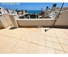 ÁTICO CON VISTAS AL MAR Y SOLARIUM PROPIO-50 MTS DE LA PLAYA