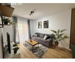 Exclusivo apartamento con Reforma a estrenar. 300 m. de la playa