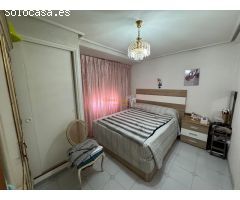 Se vende amplio piso en Reina Victoria Elche