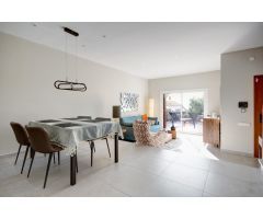 CASA ADOSADA EN VENTA EN SITGES - LEVANTINA