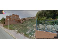 MAGNIFICA PARCELA URBANA EN URBANIZACION DE LUJO