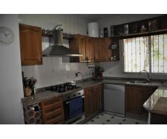 Finca urbana en Palomares del Río (Sevilla), en parcela de 6.977 m2