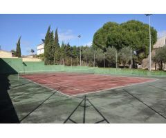 Finca urbana en Palomares del Río (Sevilla), en parcela de 6.977 m2
