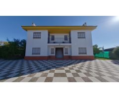 Chalet en Venta en Palomares del Río, Sevilla