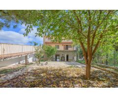 Adosado en Venta en Avinyonet del Penedès, Barcelona