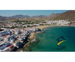 Exclusivo Tríplex a pocos pasos de la Playa en San José, Almería: Confort y Elegancia Frente al Mar