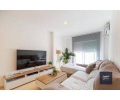 Piso de 3 dormitorios, 2 baños y plaza de garaje incluido en el precio