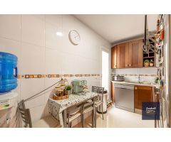 Piso de 3 dormitorios, 2 baños y plaza de garaje incluido en el precio