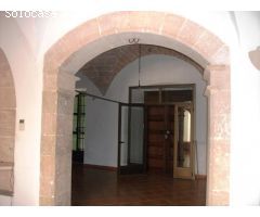 Espaciosa casa señorial en pleno centro de Campos