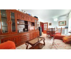 PISO DE 4 HABITACIONES CON BALCÓN EN LA CONCÒRDIA