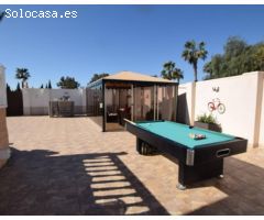 Villa en Venta en Benijófar, Alicante