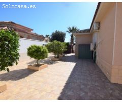 Villa en Venta en Benijófar, Alicante