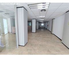 DIAFANO, IDEAL OFICINAS O DESPACHOS. DOS ESCAPARATES