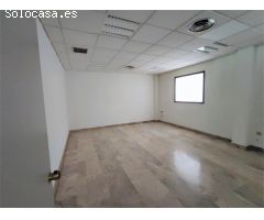 DIAFANO, IDEAL OFICINAS O DESPACHOS. DOS ESCAPARATES