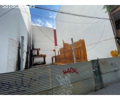 SOLAR EDIFICABLE EN EL CENTRO DEL PUEBLO