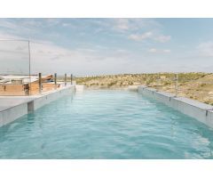 Villa de diseño con una superficie total de 250 metros cuadrados con vistas a Guardamar y al mar
