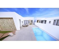 VILLAS PAREADAS DE OBRA NUEVA EN ROLDAN