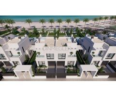 Villas de lujo de nueva construcción frente al mar en Los Alcázares