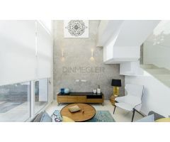 VILLA DE DISEÑO CON TODOS LOS LUJOS