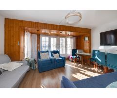 APARTAMENTO DE 3 DORMITORIOS CON VISTAS AL PUERTO Y AL MAR EN TORREVIEJA, ZONA CENTRO