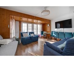 APARTAMENTO DE 3 DORMITORIOS CON VISTAS AL PUERTO Y AL MAR EN TORREVIEJA, ZONA CENTRO