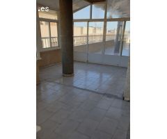 ÁTICO EN ESQUINA CON ENORME TERRAZA EN TORREVIEJA!!!