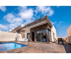 3 Bedroom villa with pool in Villa Martin